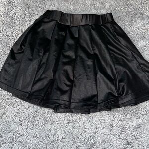 Zara Shiny Black Pleated Skirt